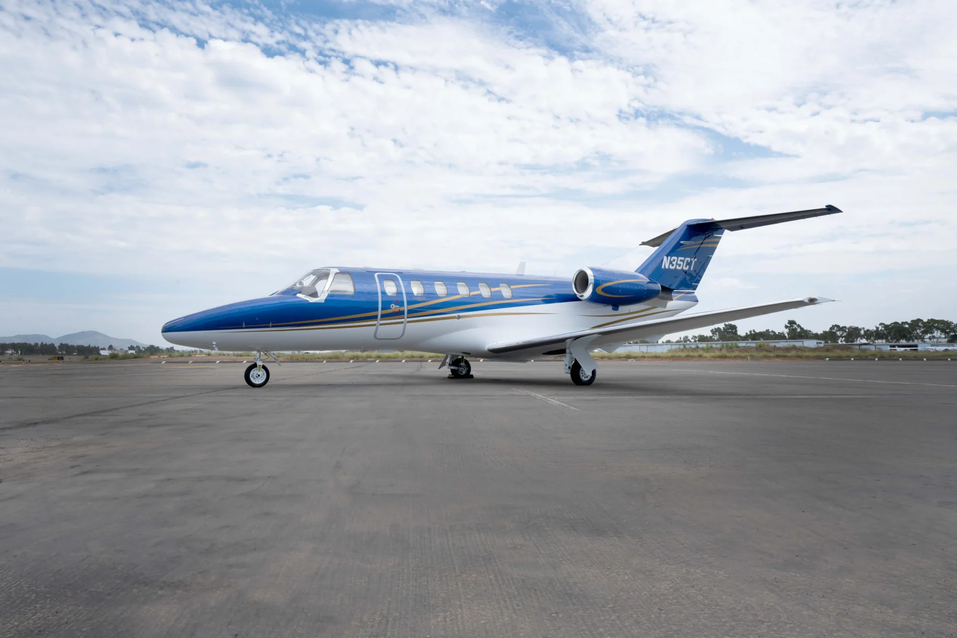Latitude-33-Aviation-2002-Cessna-Citation-CJ2-Exterior_2