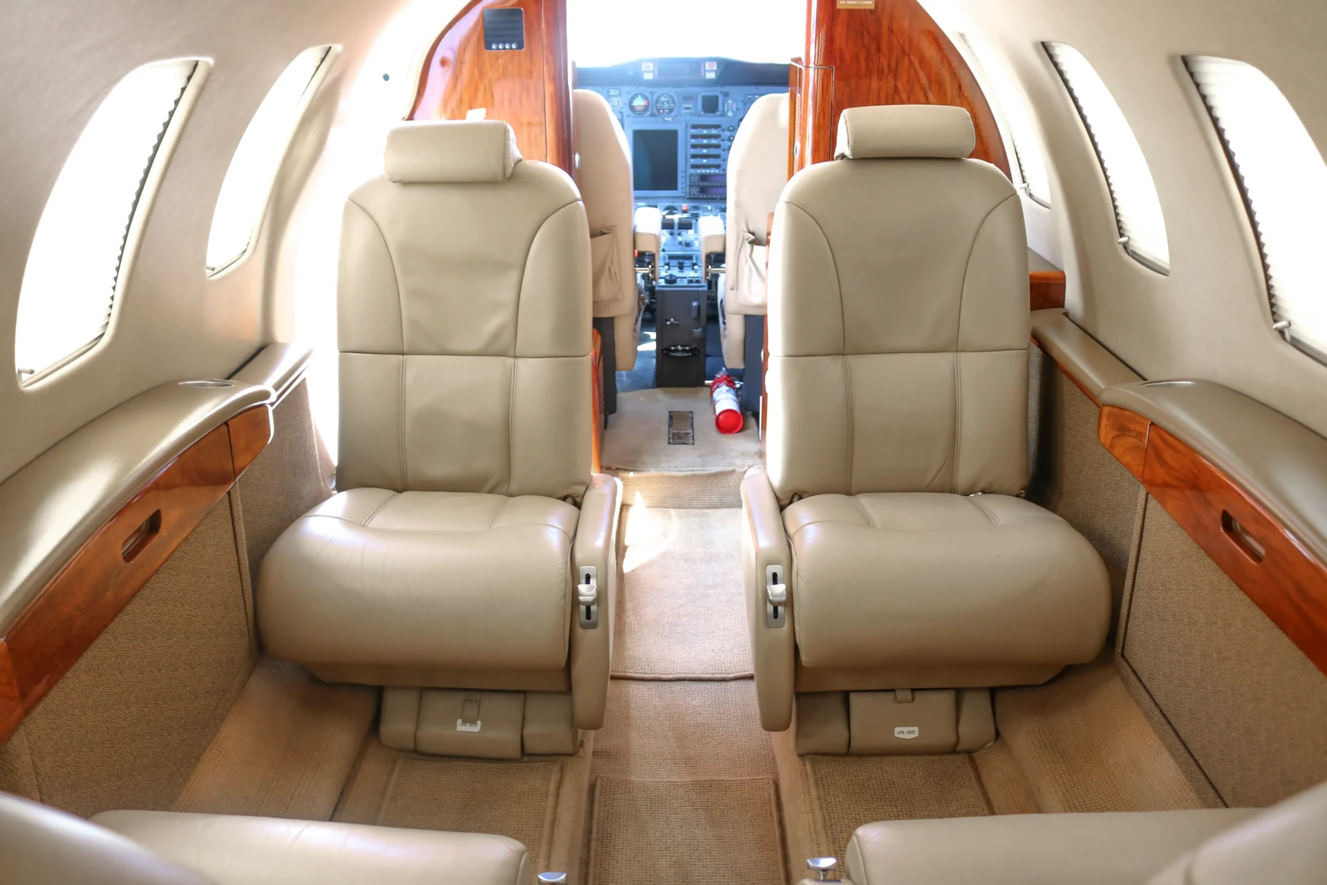 Latitude-33-Aviation-2002-Cessna-Citation-CJ2-Interior_Detail_12