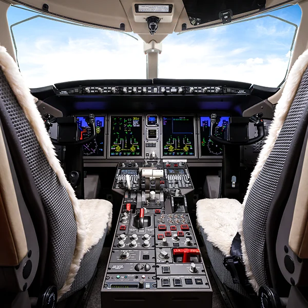 challenger300squarecrop2