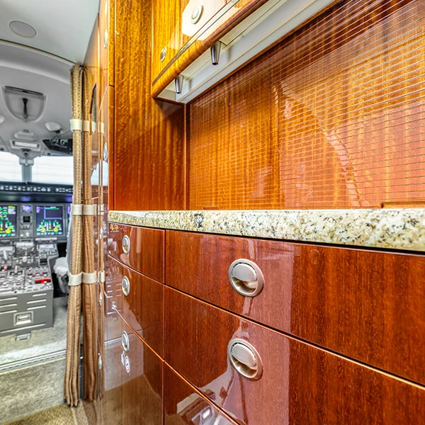 challenger300squarecrop7